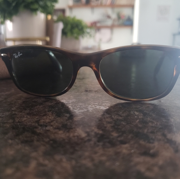 Women's Ray-Ban wayfarer - Picture 3 of 4